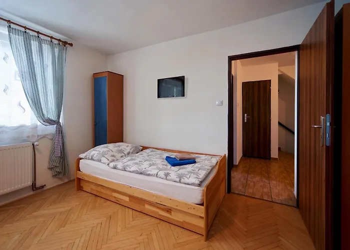 Zajicek בית הארחה Zaječí